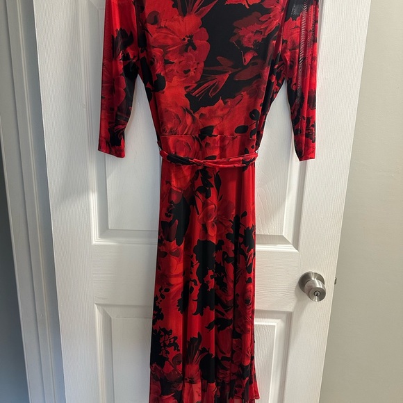 Connected Apparel Elegant Red and Black Floral Dress - Picture 3 of 3